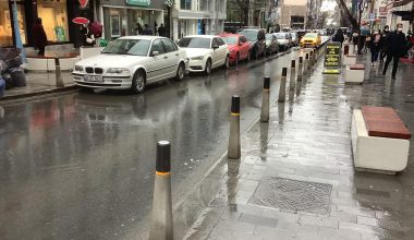 Politik Dille Gelecek Vadeden Siyasetçiler; İstanbul Belediyesi Caddeleri Yapıyor, Bu Çalışmalara Bir El Atın!