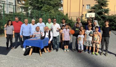 Yenimahalle Çocukları, Bakırköy Belediye Başkanı’ndan Basketbol Sahasının Yenilenmesini İstiyor Videosu?