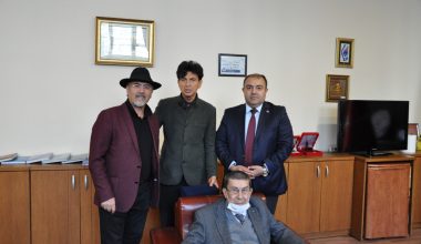 Pertevniyal Lisesi Mezunları Ve Eğitimcilerin Çınarları Konuşuluyor?