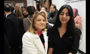 Kültür Bakanı ve  Bakırköy Göksel Baktagir  Güzel Sanatlar Lisesi Öğrencisi İle  Türkü Söyledi Videosu ?