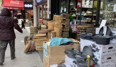 Bakırköy Esnafları; Yaya Yürüyüş Yolunu Vatandaşlara Bırakalım