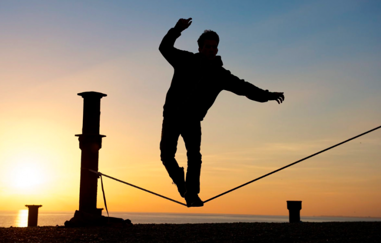 Ayakta Kalmak İçin Hiç Dengenizi Kaybetmiş Olarak Hissettiniz mi?