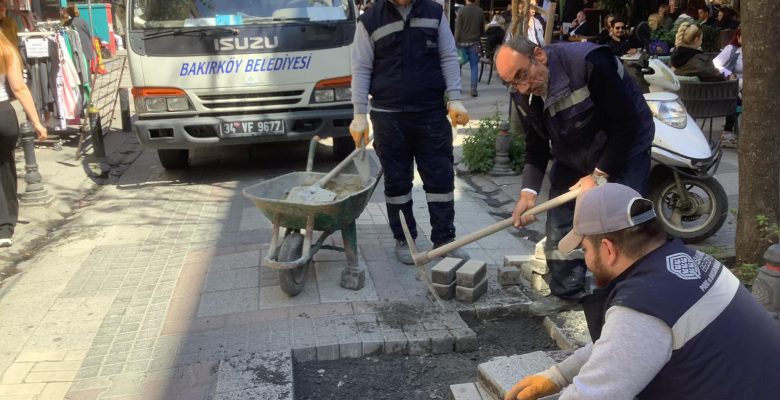 Bakırköy Belediyesi Tarafından Sokakların Bakımı İçin Çalışmaya Başlandı