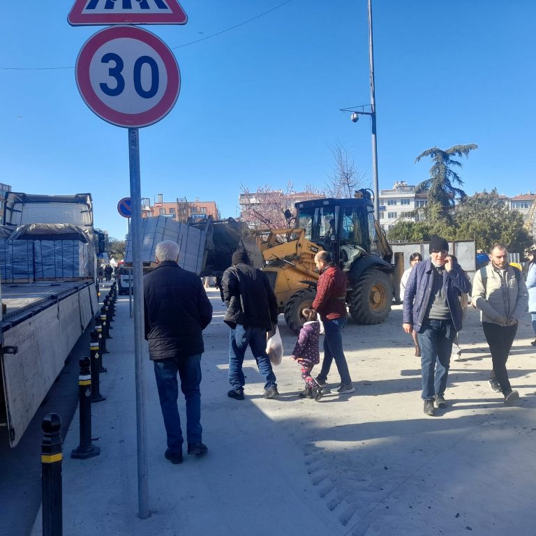Bakırköy ‘de İnşaat malzemeleri Güvenlik Önlemi Alınmadan Yapılan iş Videosu?