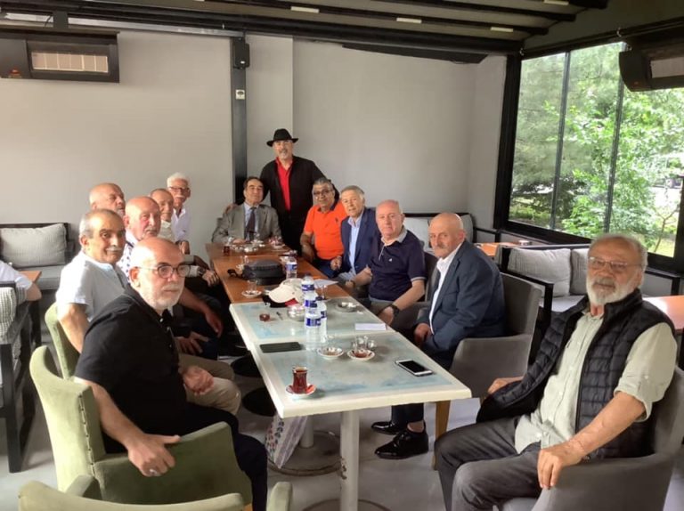 Asker Arkadaşları Bakırköy’de Buluştularin Videosu