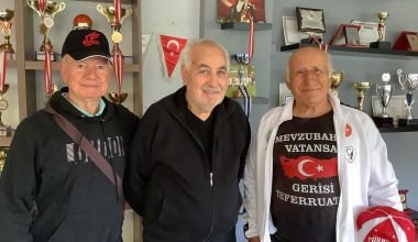 Bakırköy Kartaltepe Spor Kulübü Derneği Başkanı Ataner Orkunoğlu Ve Spor Hocaları