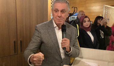 Bakırköy Ak Parti Adayı Ali Talip Özdemir Mahalle Başkanlarınla İlk Yemeğimdeki Mesaj Videosu