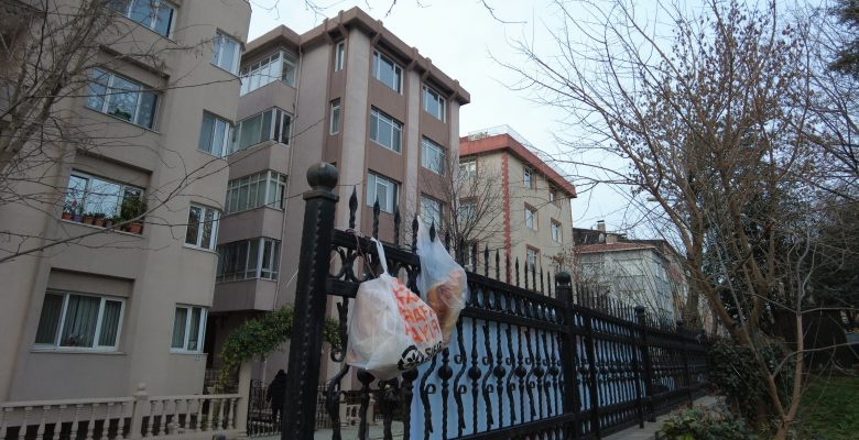 Bakırköy Millet Parkına  Ekmek Asanlara Hatırlatma Videosu