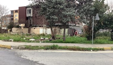 Bakırköy Omurun Karşısı İşte Bakırköy Belediyesi Çalışmadığı Kanıtı CHP Bakırköy Halkın Dinlemedi Videosu