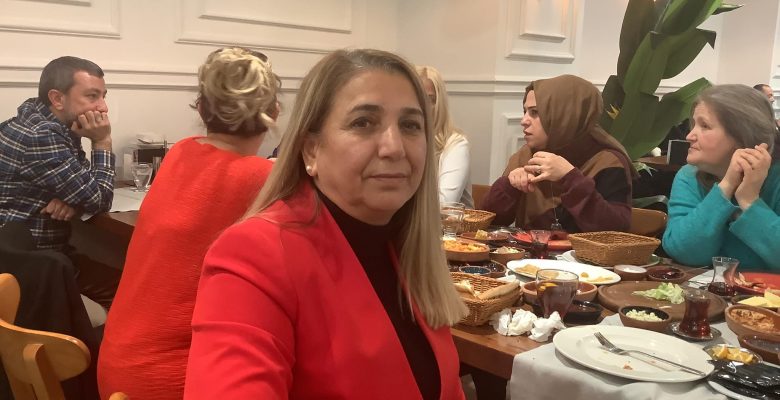 Meclis Üyesi Emine Dirican Bakırköy Belediye Başkanı Bakırköy’de Temizlikte Çalışacak Kişiler Bayan Olmalı