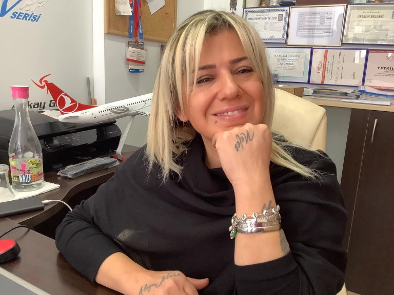 Merdivenköy  Mahallesi Muhtar Adayı Yeliz Önce  Gönüllü Afet Ekibi İçin Videosu
