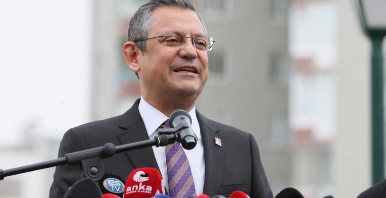 CHP Liderinin Ustalığı Özgür Özel,