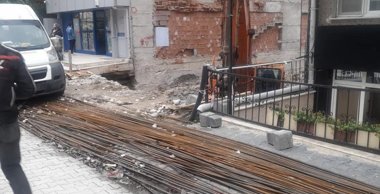 Bakırköy Dershaneler Caddesinde Önlem alınmayan İnşaat