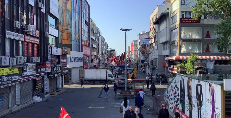 Bakırköy İçin Şiir , Şair Seyfet Bozçalı’dan