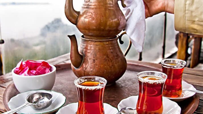 Bakırköy Belediye Başkanı Millet Çay Bahçelerine Sahip Çıkmalı- Belediyeye  Kira Getiren Yeri ?