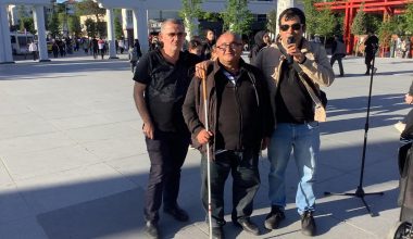 Bakırköylü, Bakırköy Cumhuriyet Meydan’daki Sanatçılarına Sahip Çıkıyor Videosu
