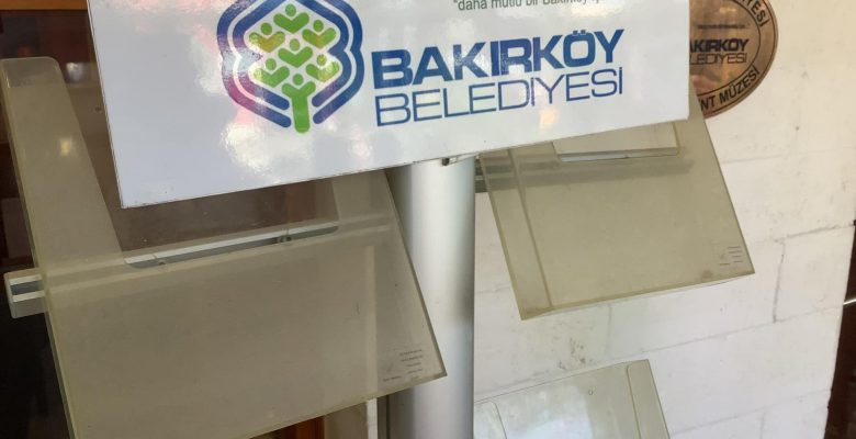  Yeşilköy Sanat Merkezinde Gözlerim Görmeseydi ,Bakırköy Belediyenin Gerçekten Sahibi Yok muş ?