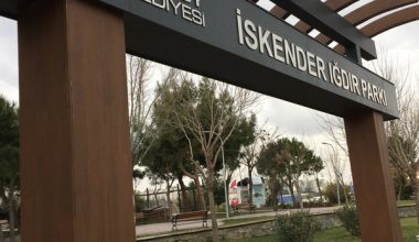Bakırköy’de İskender İğdir Park’ta Çayhanede Çay 1O TL Videosu