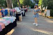 Yeşilköy Röne Park ‘ta Kadınların Hediyelik Eşyaların Satışı Başladı Videosu