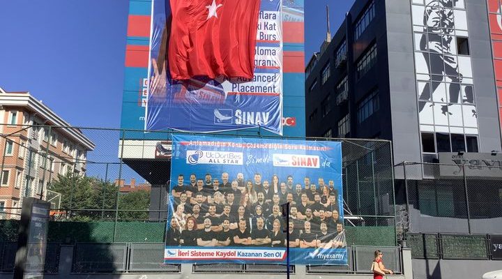 Bakırköy’de Sınav Lisesi İddialı Reklamlar Yapıyor