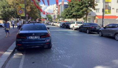 Bakırköy İncirli Caddesi Üzerinde Araç Park Edenler Dikkat!