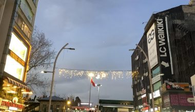 Bakırköy Meydan Yılbaşı Işıkları Bekleneni Vermedi