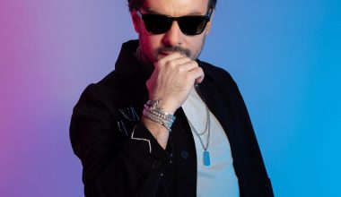 Sanatçı Serdar Bayrak’ın Üçüncü Klibi “Gökkuşağı” Yayında!