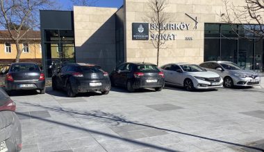 Bakırköy Cumhuriyet Meydanı’nda Araç Park Sorunu Hakkında Sayın Bakırköy Kaymakamı ve Bakırköy Emniyet Müdürü,