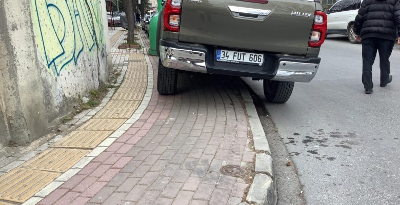 Bakırköy Belediye Başkanı: Yaya Yolunu Engelleyenlere Ağır Ceza Verilecek mi?
