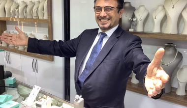 Bakırköy’ün Çocuğu Altınshop Kuyumcusu Aret Kostanoğlu Çocuklarımız İçin Tasarruf Öğretelim?