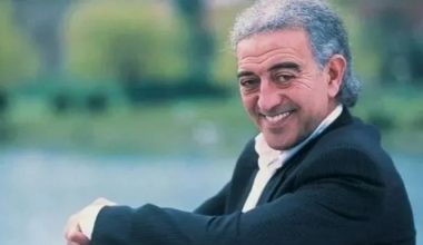 Usta Müzisyen Edip Akbayram Vefat Etti