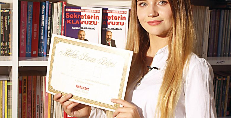 Cesaret, Tehlike Karşısında Aklın ve Zekânın Kullanılabilmesidir.