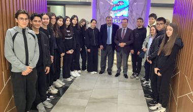 Yeşilköy Anadolu Lisesi Öğrencilerinden Asude Yaşam Merkezi’ne Anlamlı Ziyaret