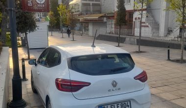 Cumhuriyet Meydanı’na Araç Park Edenler Kimden Torpilli?