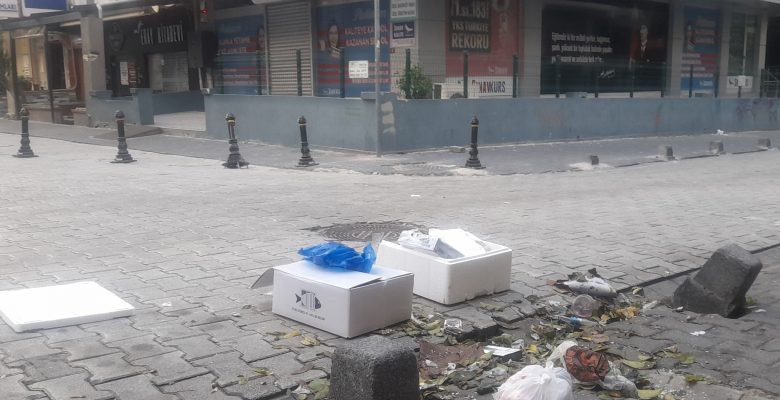 Bakırköy’de Eğitimcilerin Sokağına Bu Görüntü Yakışmıyor