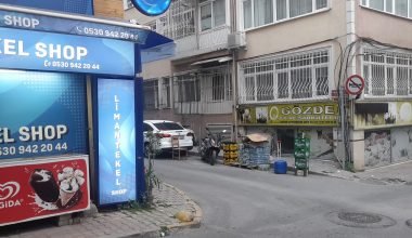 Bakırköy Zeytinlik Mahallesi Pancar Sokak’ta Kaldırım İşgali! Zabıta Nerede?