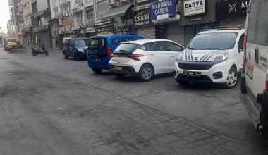 Bakırköy Meydanı Yayalara mı, Araçlara mı Ait?