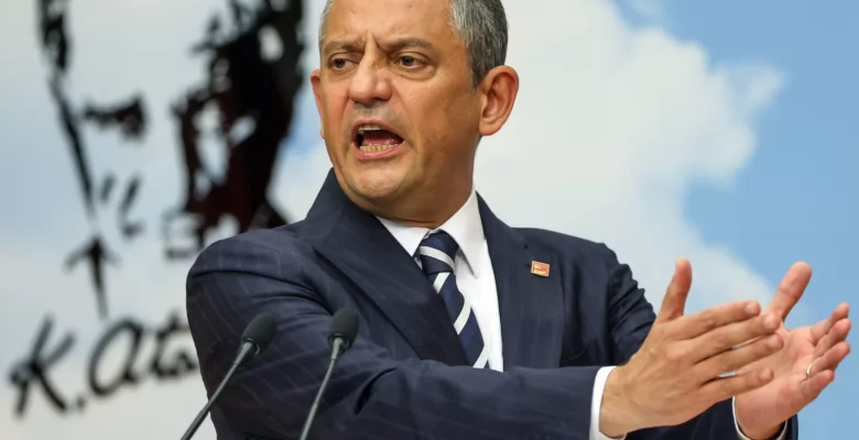 CHP Genel Başkanı Özgür Özel Bakırköy Özgürlük Meydanı’nda