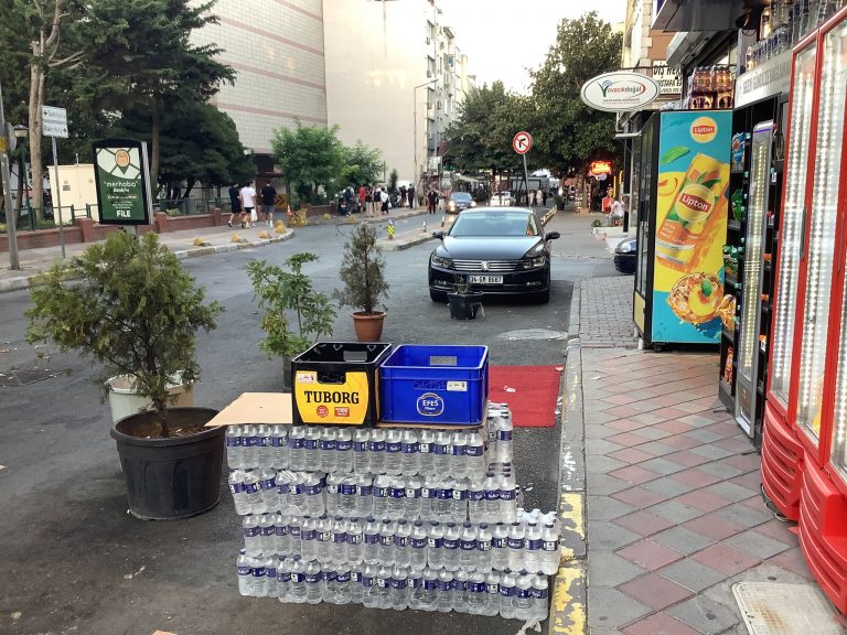 Bakırköy’de Esnaf Sınırını Bilmeli, Halkın Yolunu Engellememeli