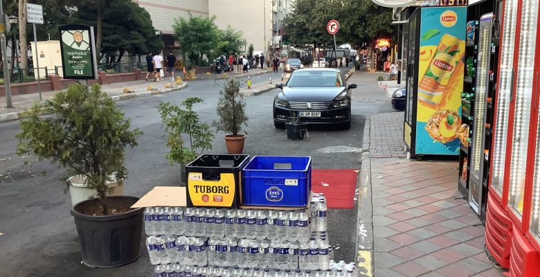 Bakırköy’de Esnaf Sınırını Bilmeli, Halkın Yolunu Engellememeli