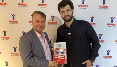 Kitap Okumuyorsanız Tartışmayalım