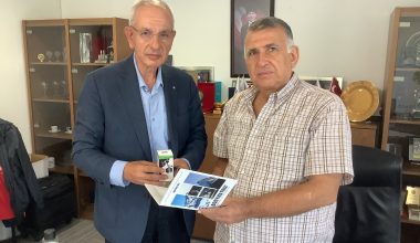 Tüm Eczacı Kooperatifleri Birliği Yönetim Kurulu Başkanı: Ecz. M. Sait Yücel’e Bodymatrıx Ve Yeşil başak Zeytinyağı  Sunumu?