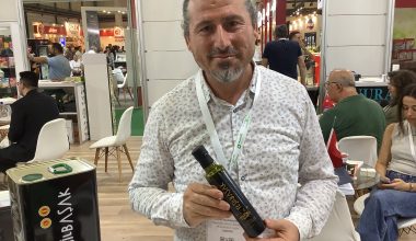 Yeşil Başak Zeytinyağın Kurucusu Mesut Dağdeviren — Biyografi