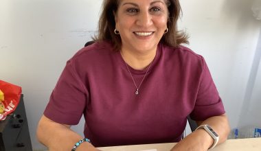 Emlakta İşine Dört Elle Sarılan, Mesleğini Seven Nurgül Meral ile Gazeteci Ayson Karabağ Röportajı Emlakta İşine Dört Elle Sarılan, Mesleğini Seven Nurgül Meral ile Gazeteci Ayson Karabağ Röportajı