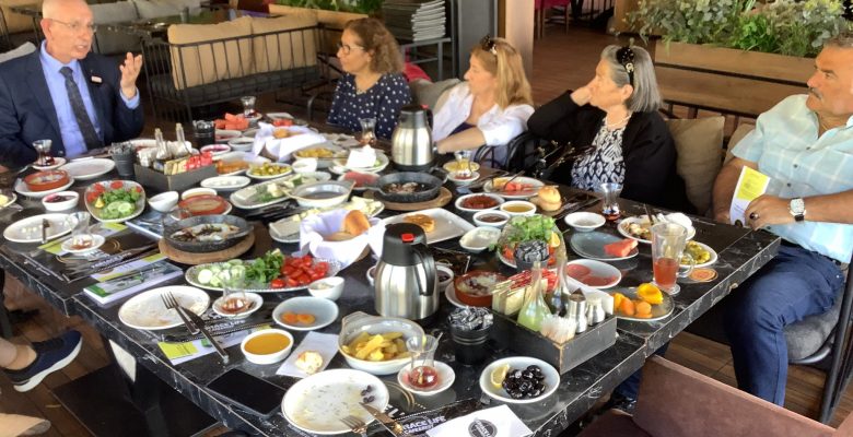 İş Dünyası Kahvaltıda Buluşuyor