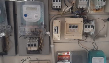 Binalarımızın Girişindeki Elektrik Dağılım Görüntüsü Yetkilileri Rahatsız Etmiyor mu?