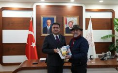 İl Millî Eğitim Müdürü Doç. Dr. Murat Mücahit Yentürk, Abdulkadir Dikme Kitabı İçin Bakin Ne Dedi Videosu?