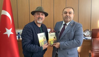Pertevniyal Lisesi Müdürü Şeref Koç, “Dededen Torunlara” Kitabı İçin Bakın Ne Dedi
