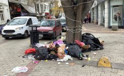 Salı Günü Bakırköy, Yeşilköy, Ataköy ve Florya’da Çöp Görüntüleri Dikkat Çekti