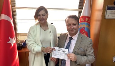 Emekleri Gören ve Duyan Denizbank Sultanhamam Şube Müdürü Gülçin Karabacak’tan Anlamlı Çağrı